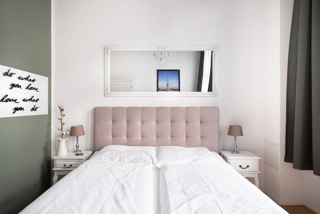 Sc 05 By Rockchair Apartments L Superhost Status L 2 Bedrooms Boxspringbeds Balcony Elevator - Cozy Family & Business Flair Welcomes You! 베를린 외부 사진